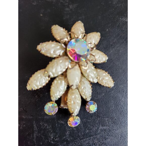 White Flower Brooch Iridescent Accent Brooch for Hat - Picture 6 of 10